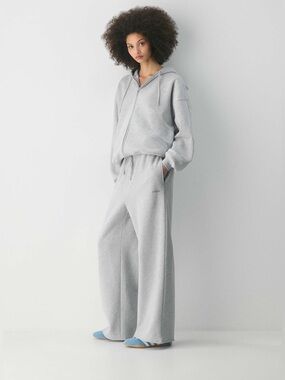 Aritzia Sweatfleece Mega Flutter Sweatpants